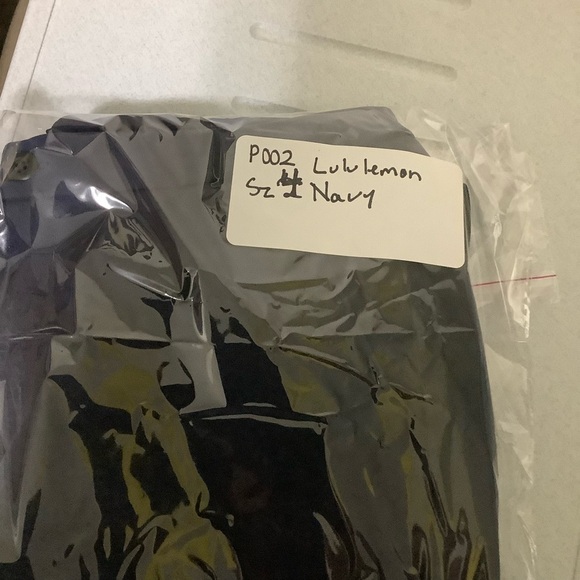 Lululemon City Trek Trouser Sz 4 Deep Indigo / Navy - Picture 14 of 14